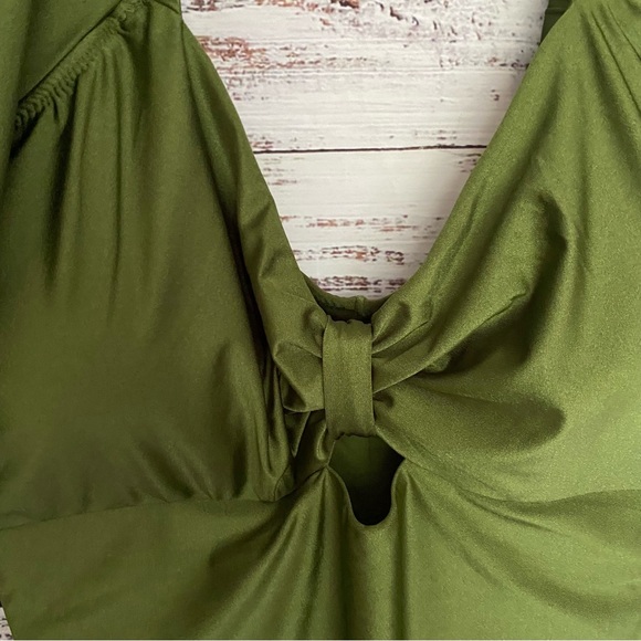 NWT Fe Noel Metallic Puff Sleeve Cut Out Medium Coverage One Piece Swimsuit - Picture 14 of 14